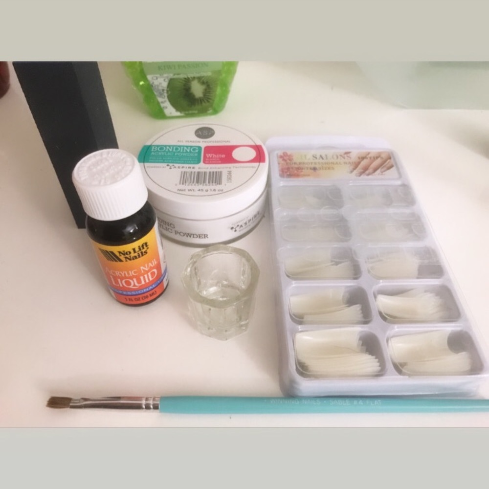 Professional acrylic nail set